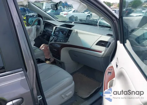 2012 Toyota Sienna Xle V6 8 Passenger from USA, damaged, VIN 5TDYK3DC5CS244182